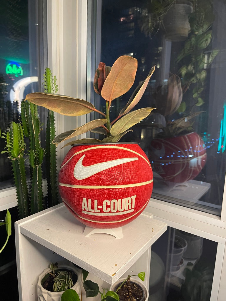 Nike Large Basketball Planter (Red & White All-Court)