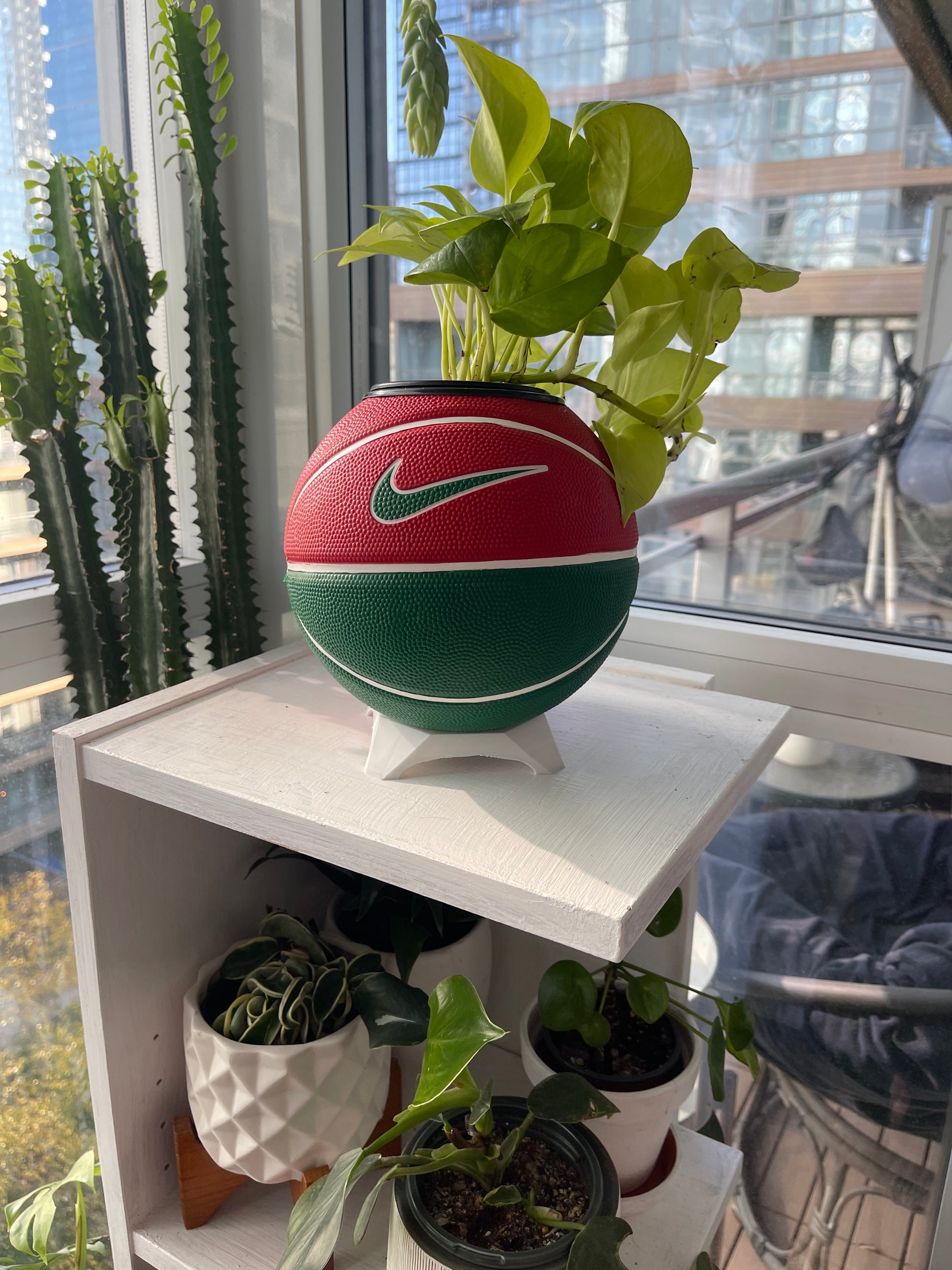 Nike Mini Basketball Planter (Christmas)