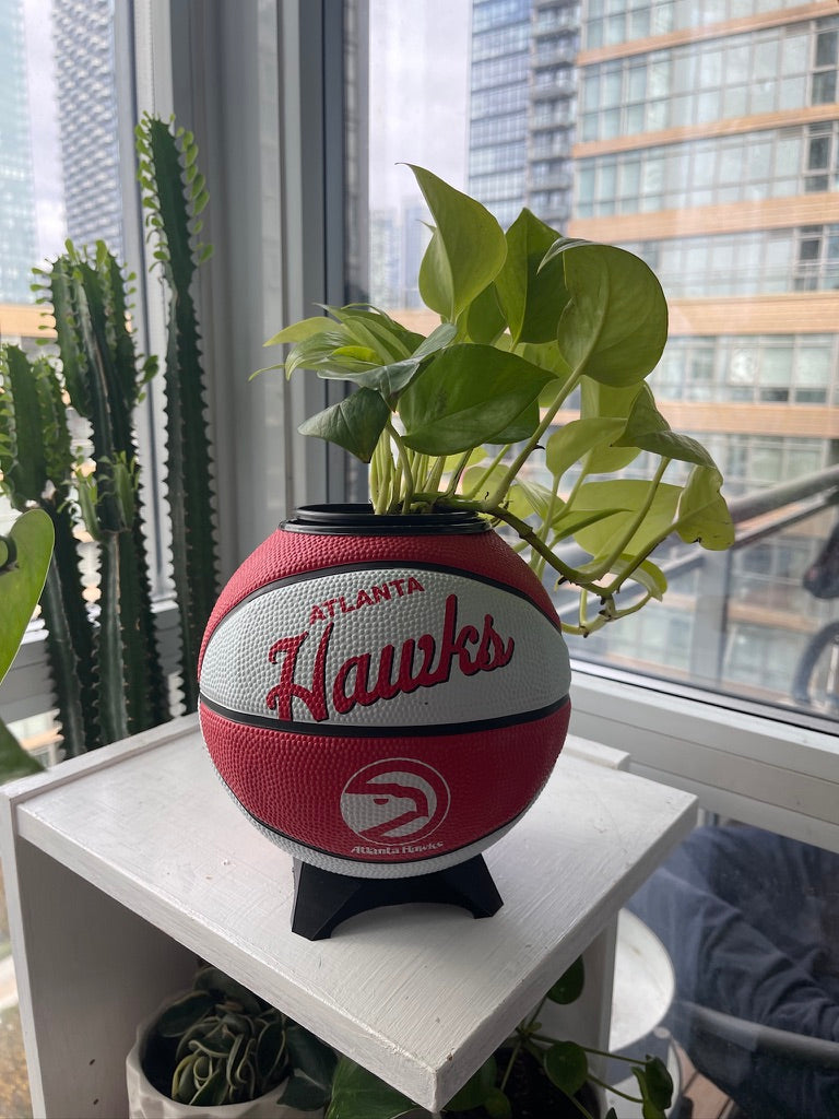 Mini Basketball Planter (Atlanta Hawks)
