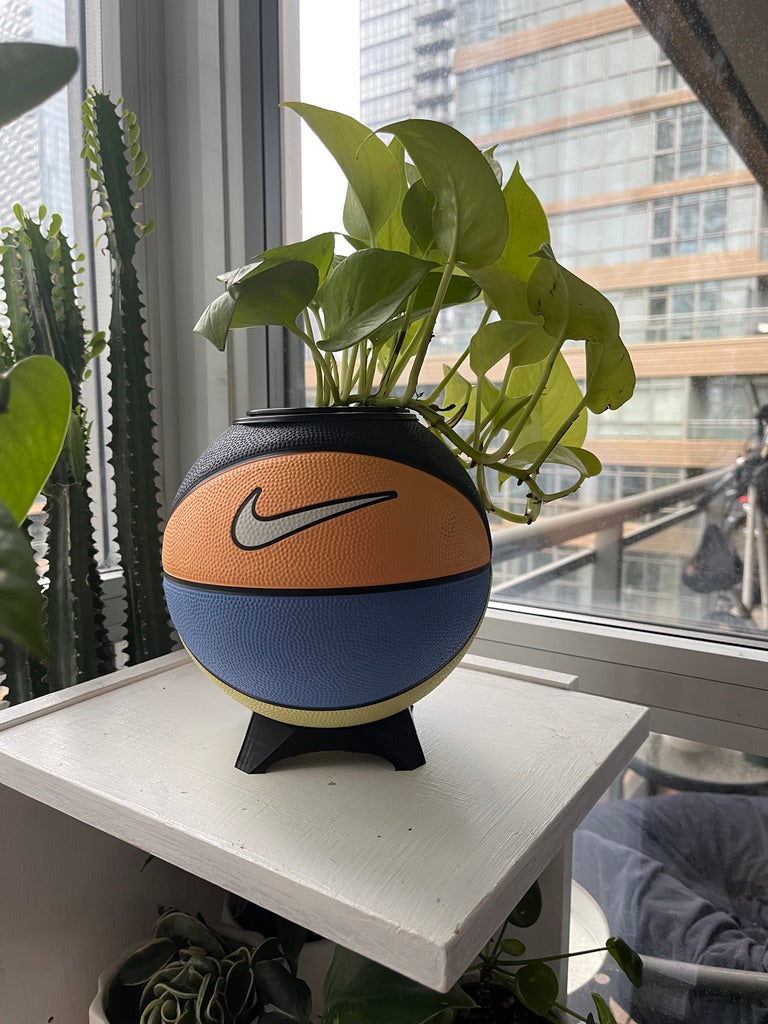 Nike Mini Basketball Planter (Elementary)