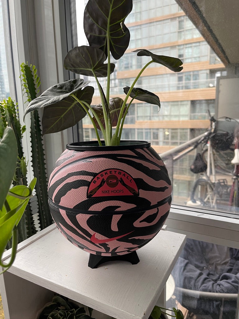 Nike Large Basketball Planter (Pink Zebra)
