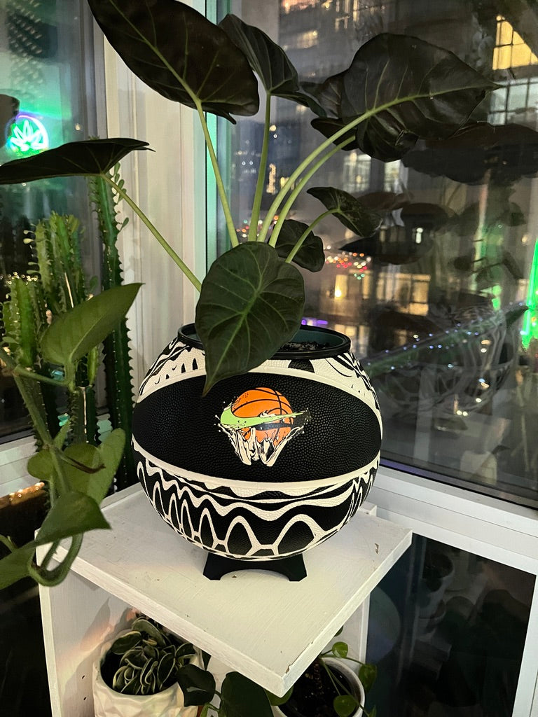 Nike Large Basketball Planter (Sonic Wave)