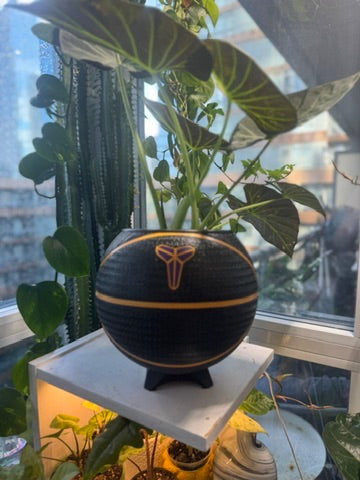 Nike Large Basketball Planter (Kobe Bryant Black)