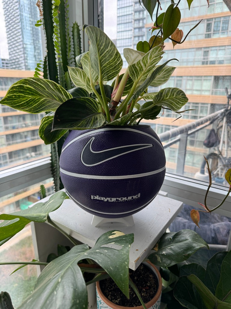 Nike Large Basketball Planter (Nike Purple)
