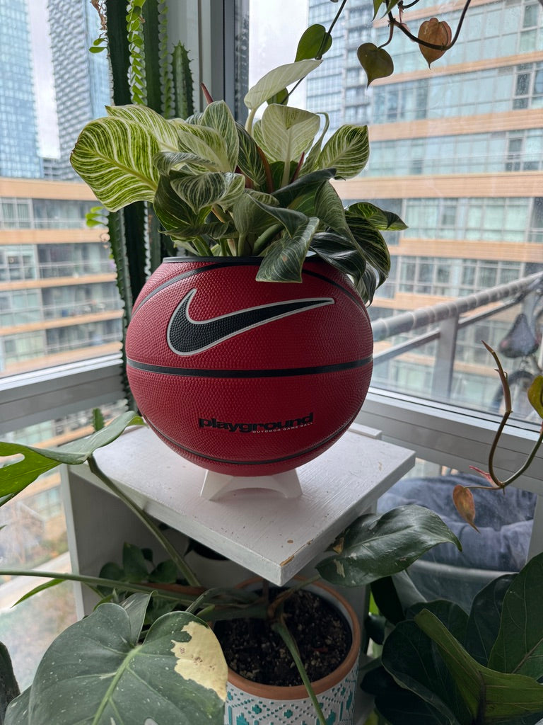 Nike Large Basketball Planter (Nike Red)