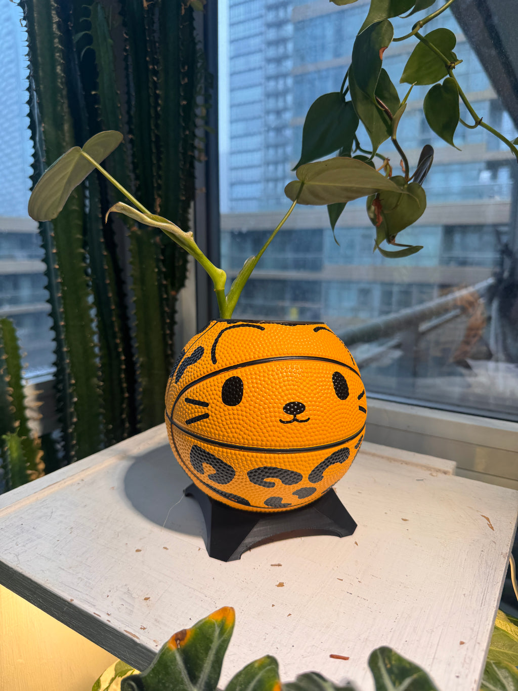 Ultra-Mini Basketball Planter (Cheetah)