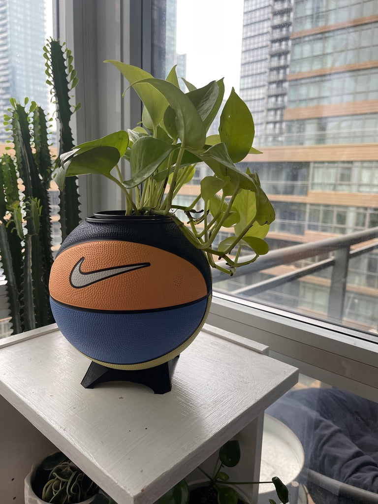 Nike Mini Basketball Planter (Elementary)