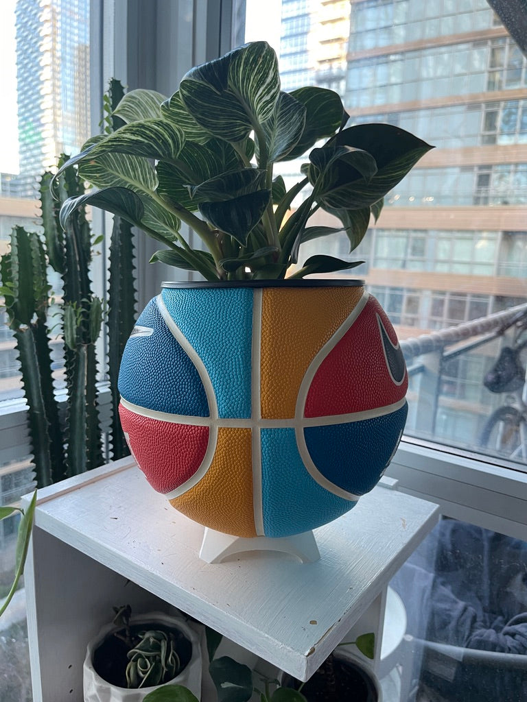 Nike Large Basketball Planter (Team Orange All-Court)