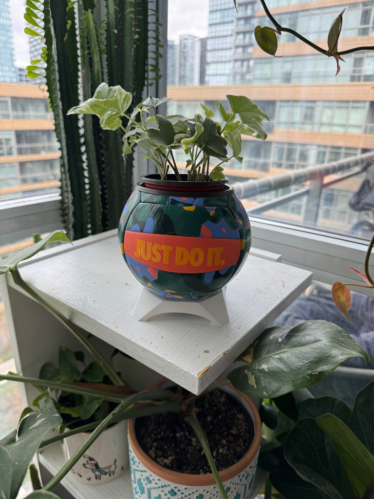Nike Mini Volleyball Planter (Global)