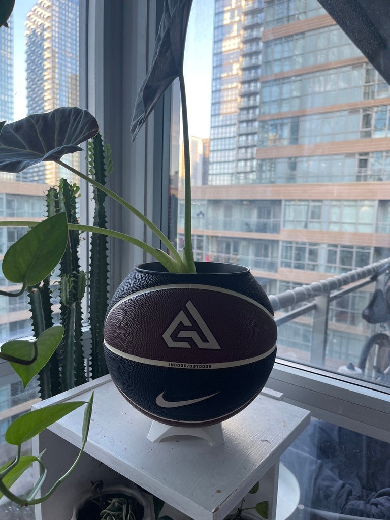 Nike Large Basketball Planter (Brown Freak)