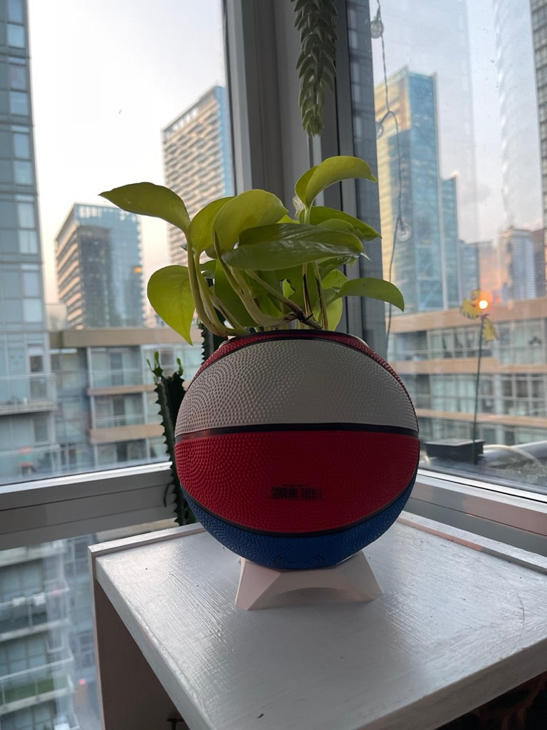 Mini Basketball Planter (NCAA Red/White/Blue)