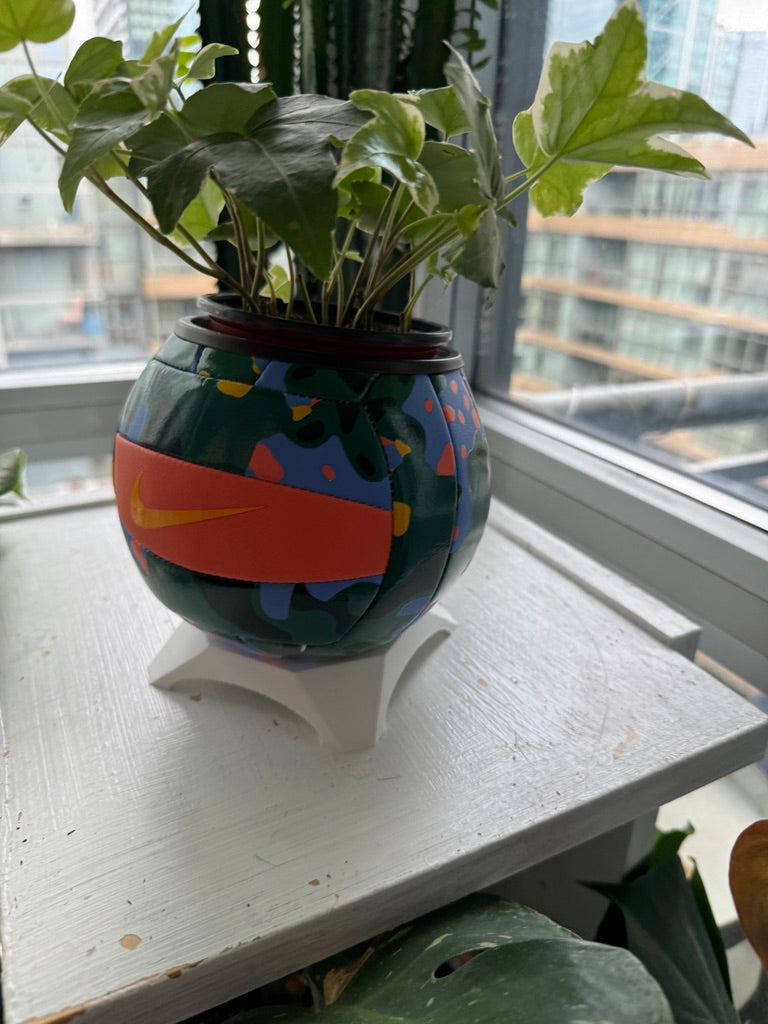 Nike Mini Volleyball Planter (Global)