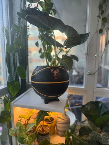 Nike Large Basketball Planter (Kobe Bryant Black)