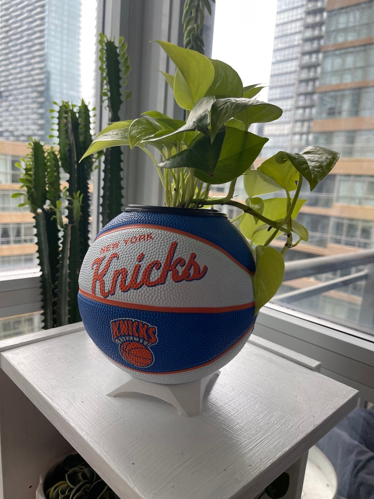 Mini Basketball Planter (New York Knicks)