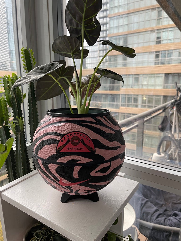 Nike Large Basketball Planter (Pink Zebra)