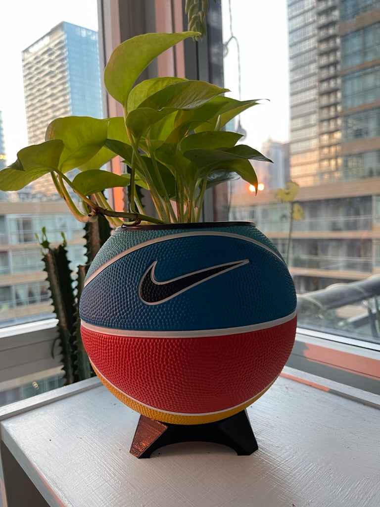 Nike Mini Basketball Planter (Team Orange)