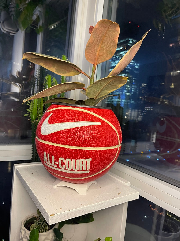 Nike Large Basketball Planter (Red & White All-Court)