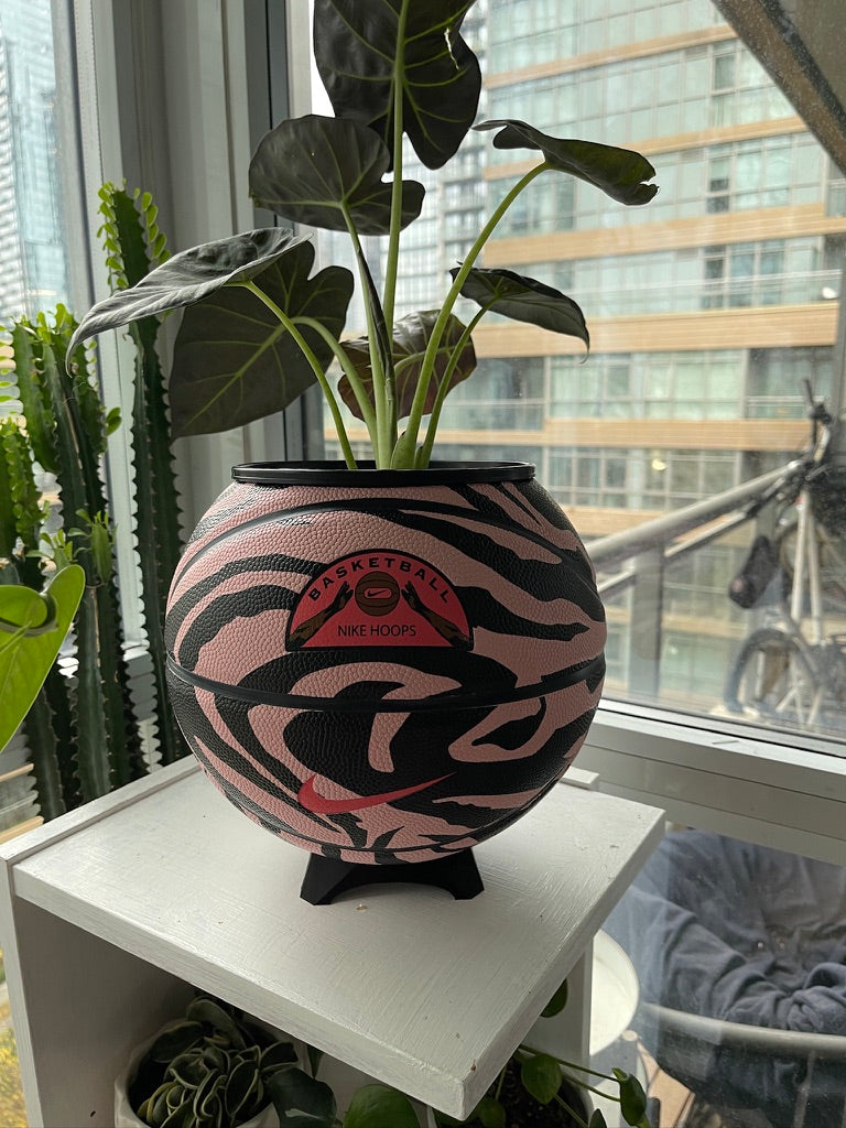 Nike Large Basketball Planter (Pink Zebra)