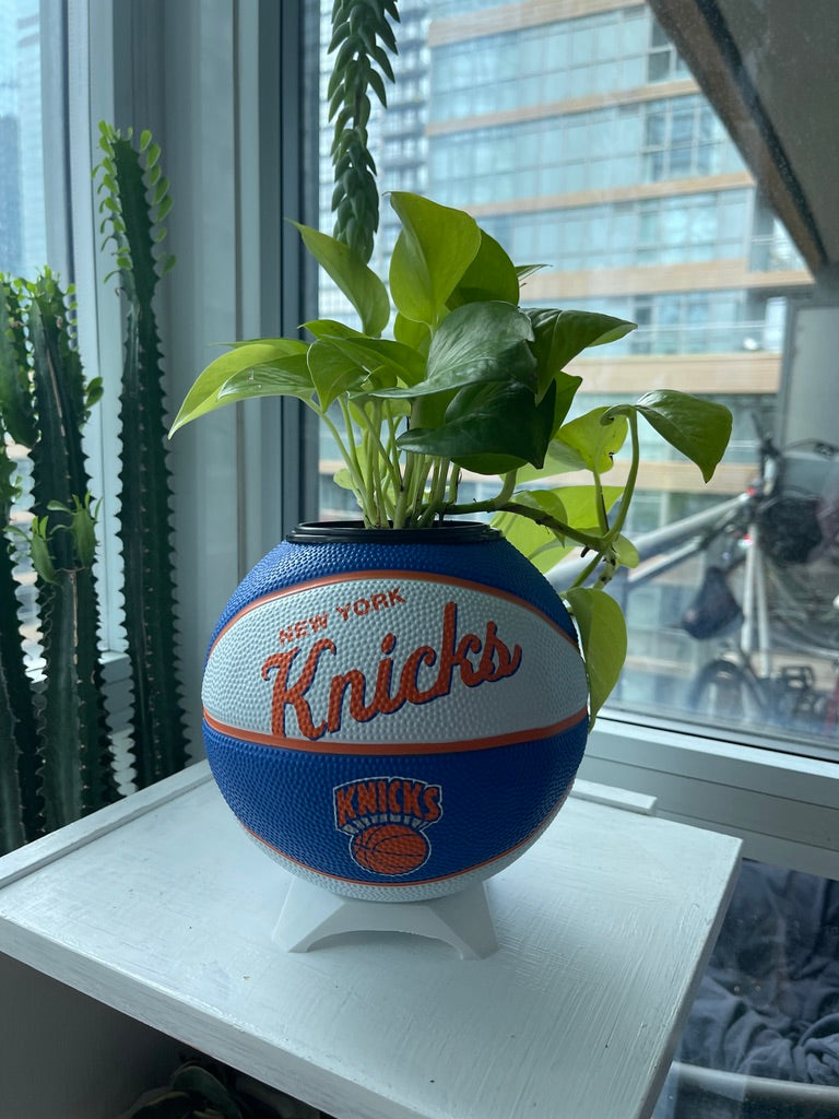 Mini Basketball Planter (New York Knicks)