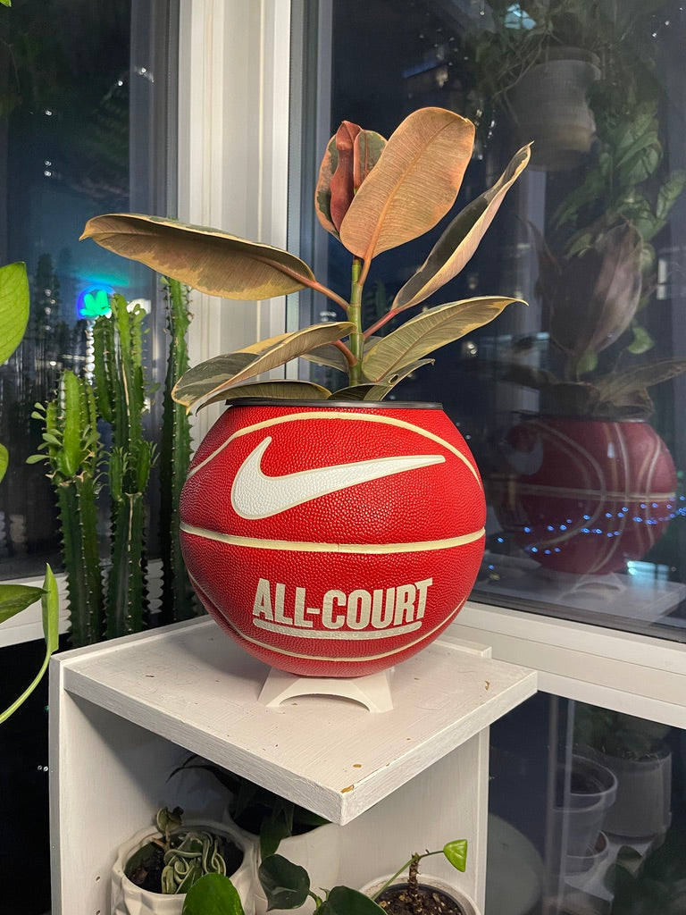 Nike Large Basketball Planter (Red & White All-Court)