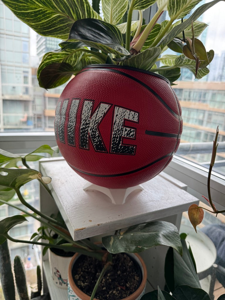 Nike Large Basketball Planter (Nike Red)