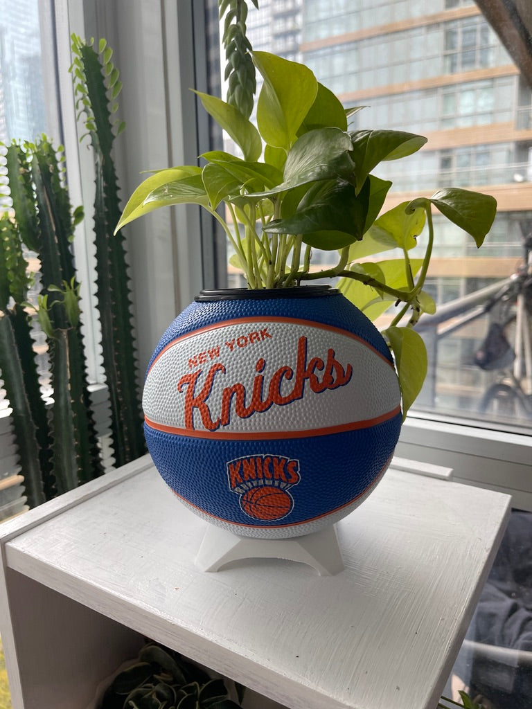 Mini Basketball Planter (New York Knicks)