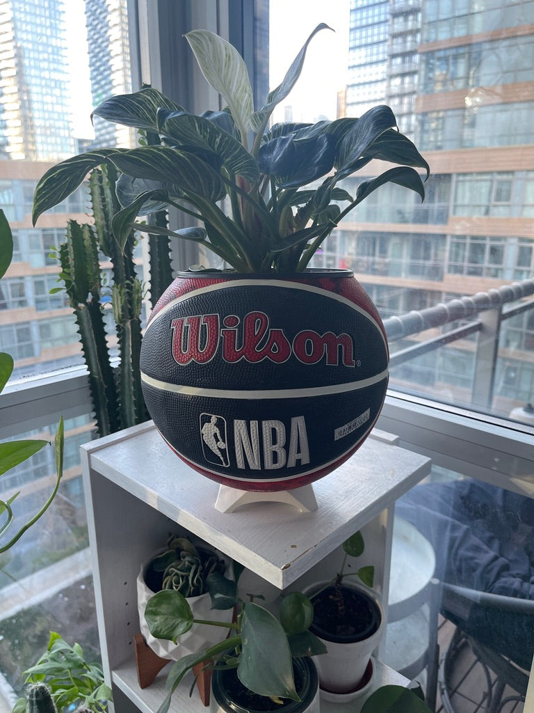 Large Basketball Planter (Chicago Bulls - Tie Dye)