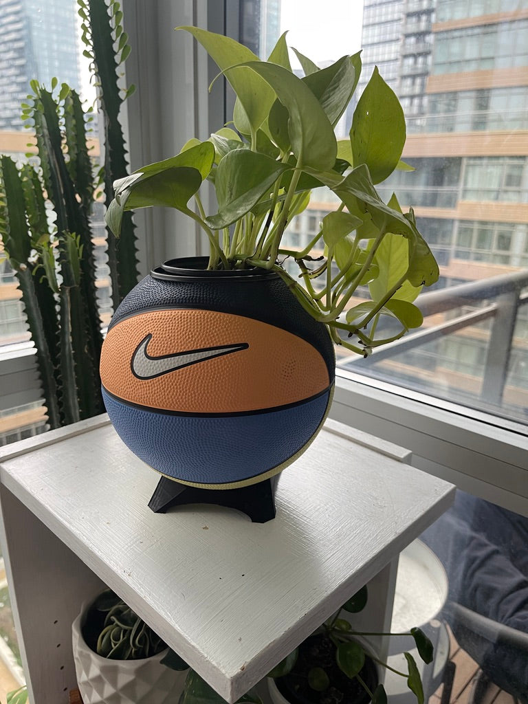 Nike Mini Basketball Planter (Elementary)