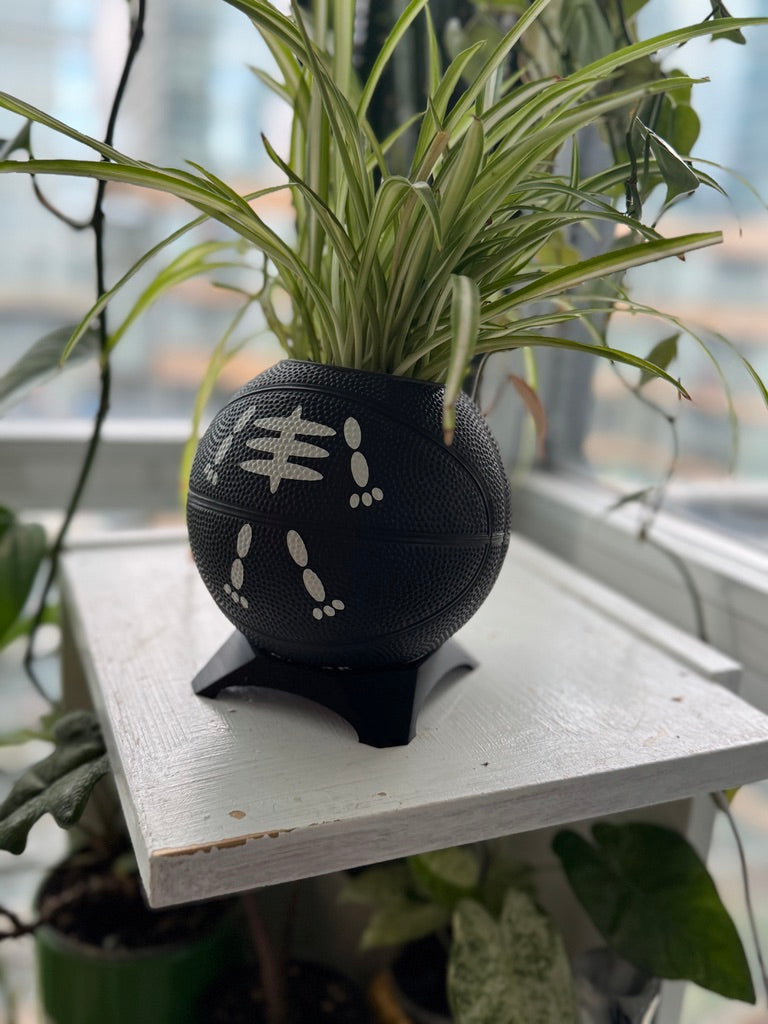 Ultra-Mini Basketball Planter (Skeleton)