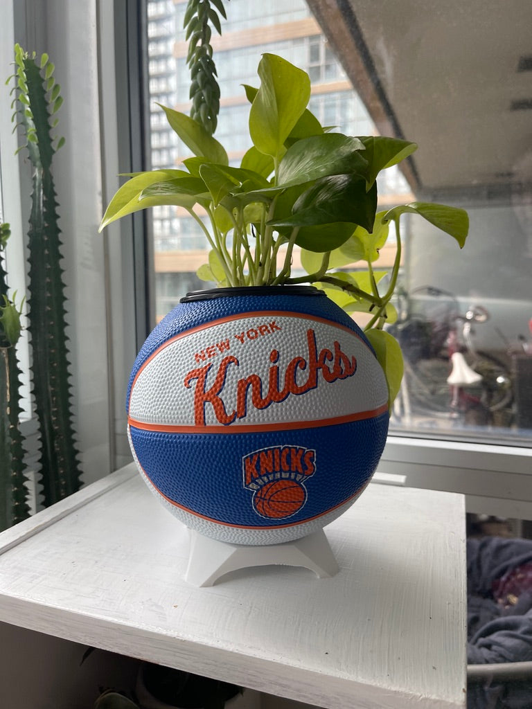 Mini Basketball Planter (New York Knicks)