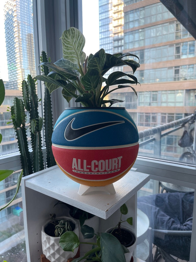Nike Large Basketball Planter (Team Orange All-Court)