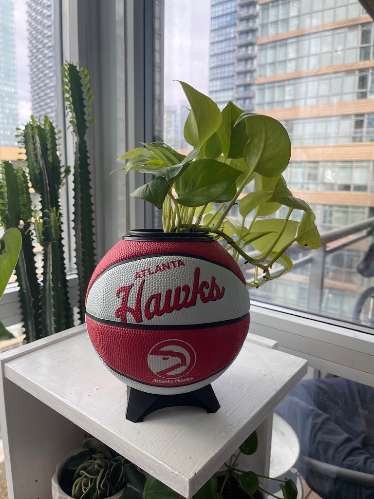 Mini Basketball Planter (Atlanta Hawks)