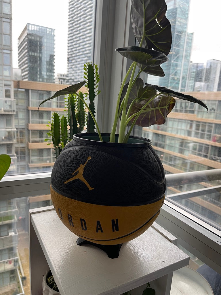 Nike Jordan Large Basketball Planter (Black & Gold)
