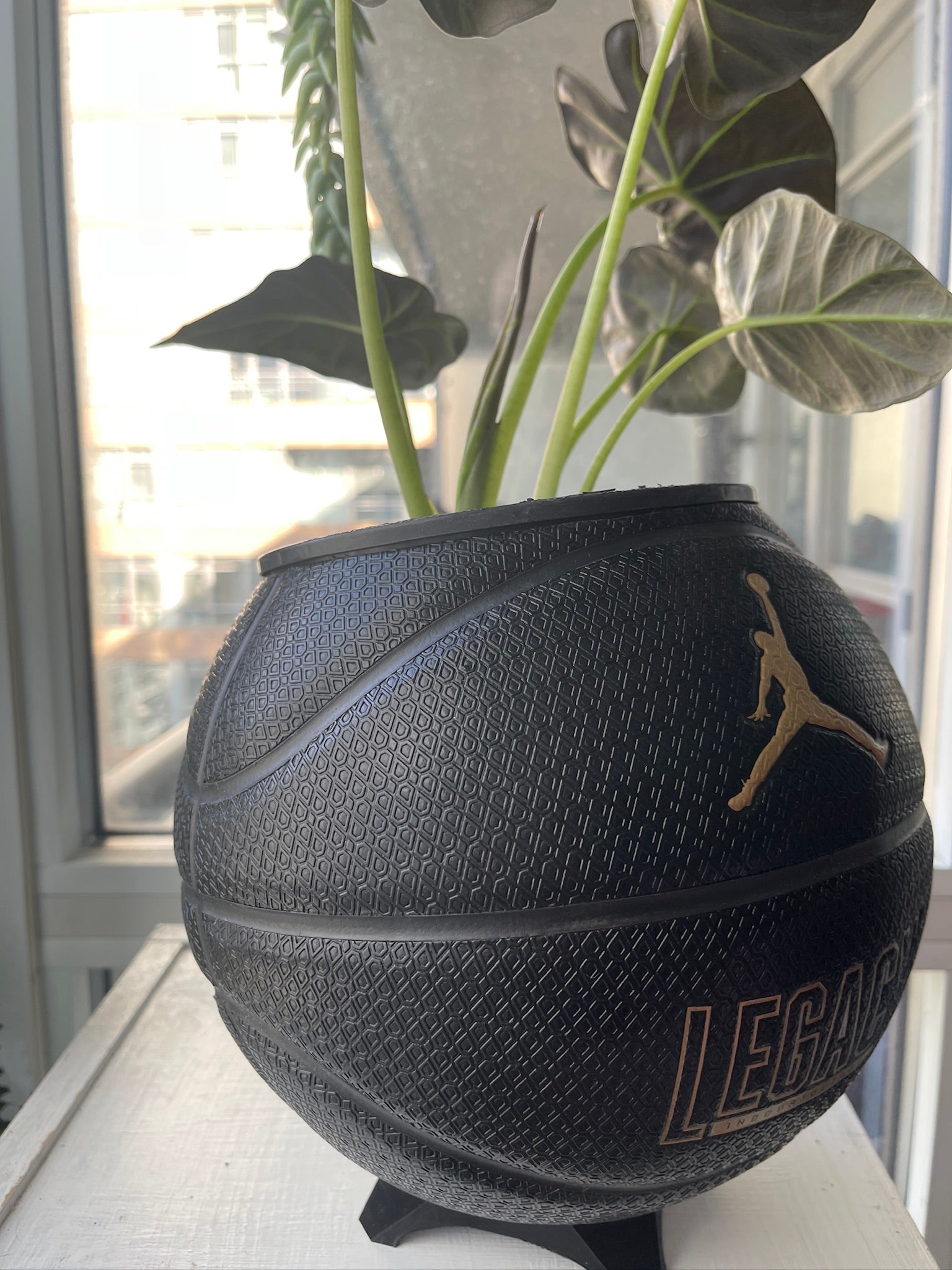 Nike Jordan Large Basketball Planter (Black & Gold)