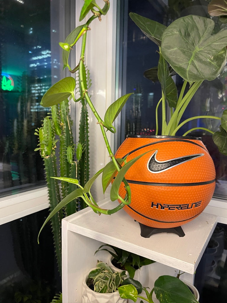 Nike Large Basketball Planter (HyperElite)