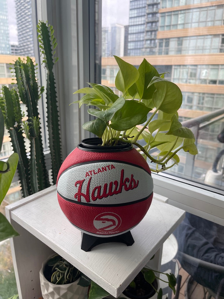 Mini Basketball Planter (Atlanta Hawks)