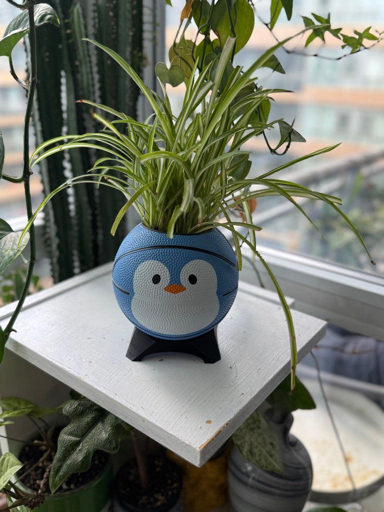 Ultra-Mini Basketball Planter (Penguin)