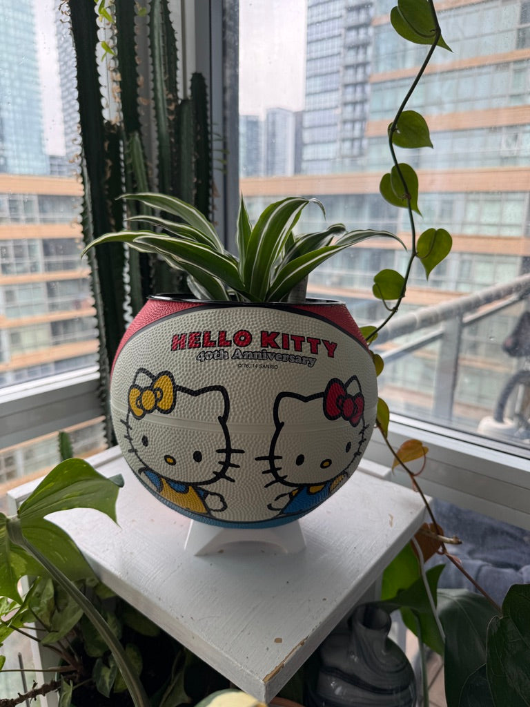 Large Basketball Planter (Hello Kitty)