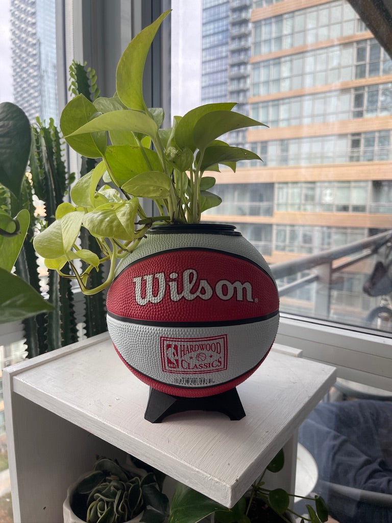 Mini Basketball Planter (Atlanta Hawks)