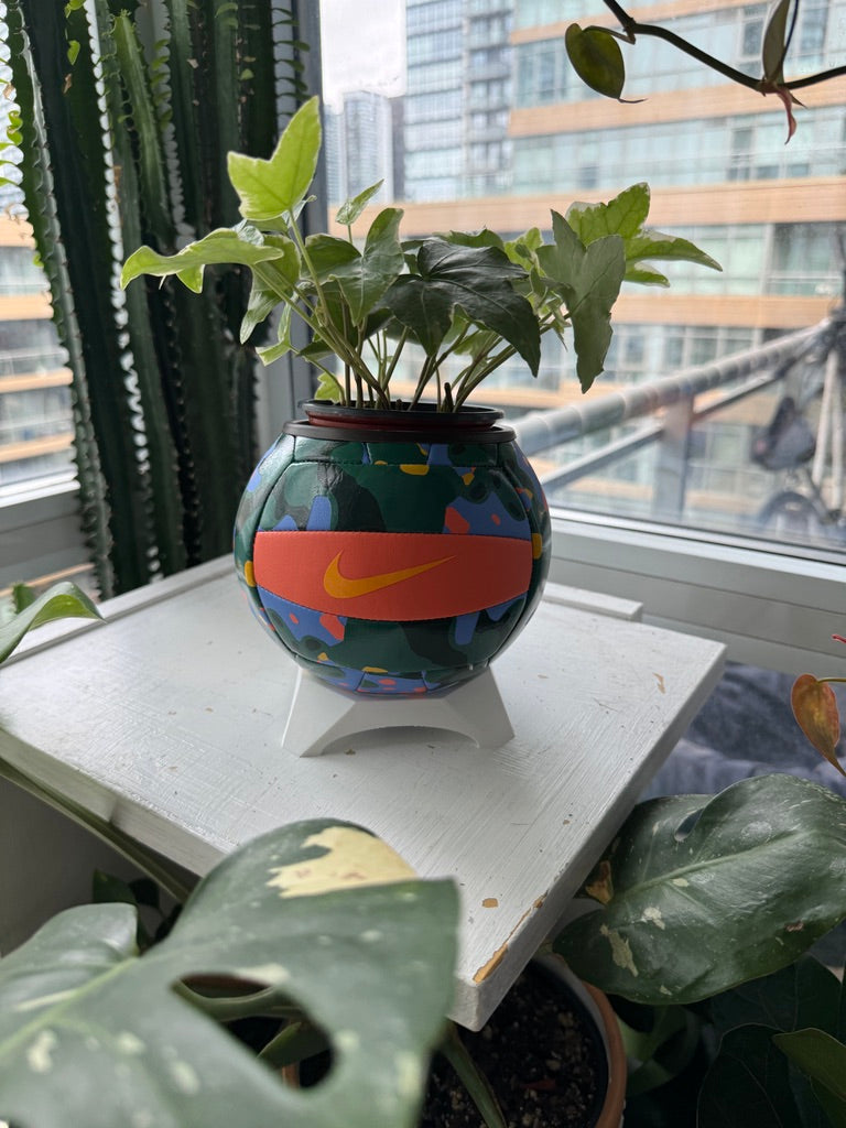 Nike Mini Volleyball Planter (Global)