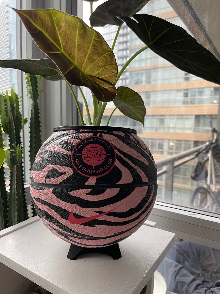 Nike Large Basketball Planter (Pink Zebra)