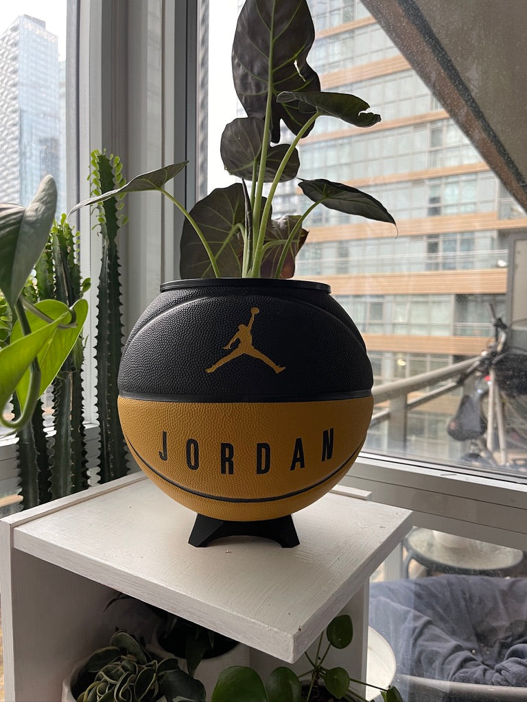Nike Jordan Large Basketball Planter (Black & Gold)