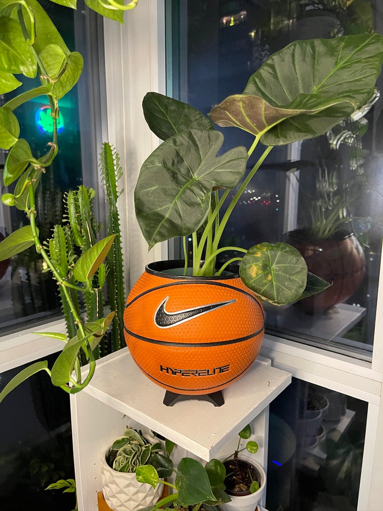 Nike Large Basketball Planter (HyperElite)