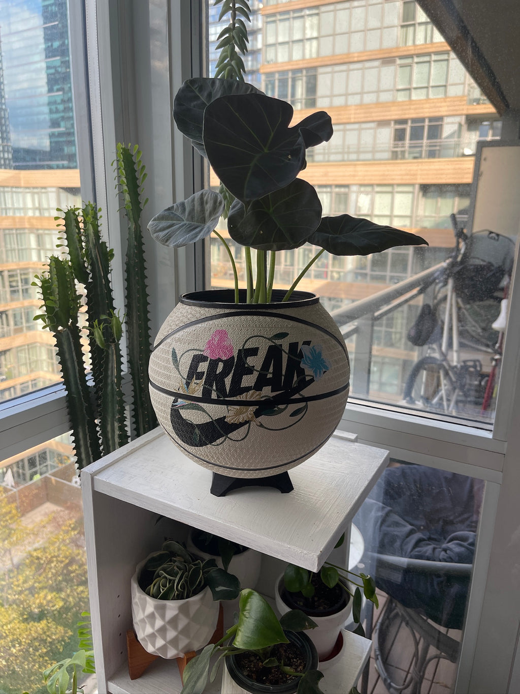 Nike Large Basketball Planter (Floral Freak)