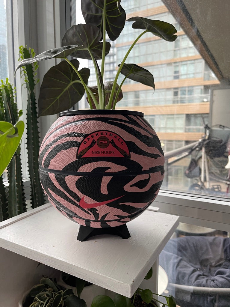 Nike Large Basketball Planter (Pink Zebra)