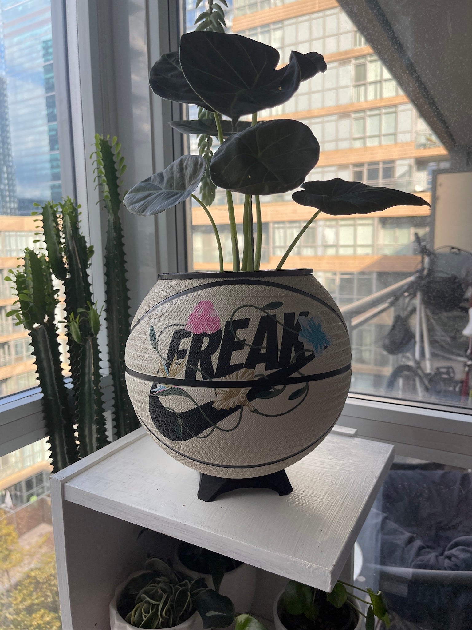 Nike Large Basketball Planter (Floral Freak)
