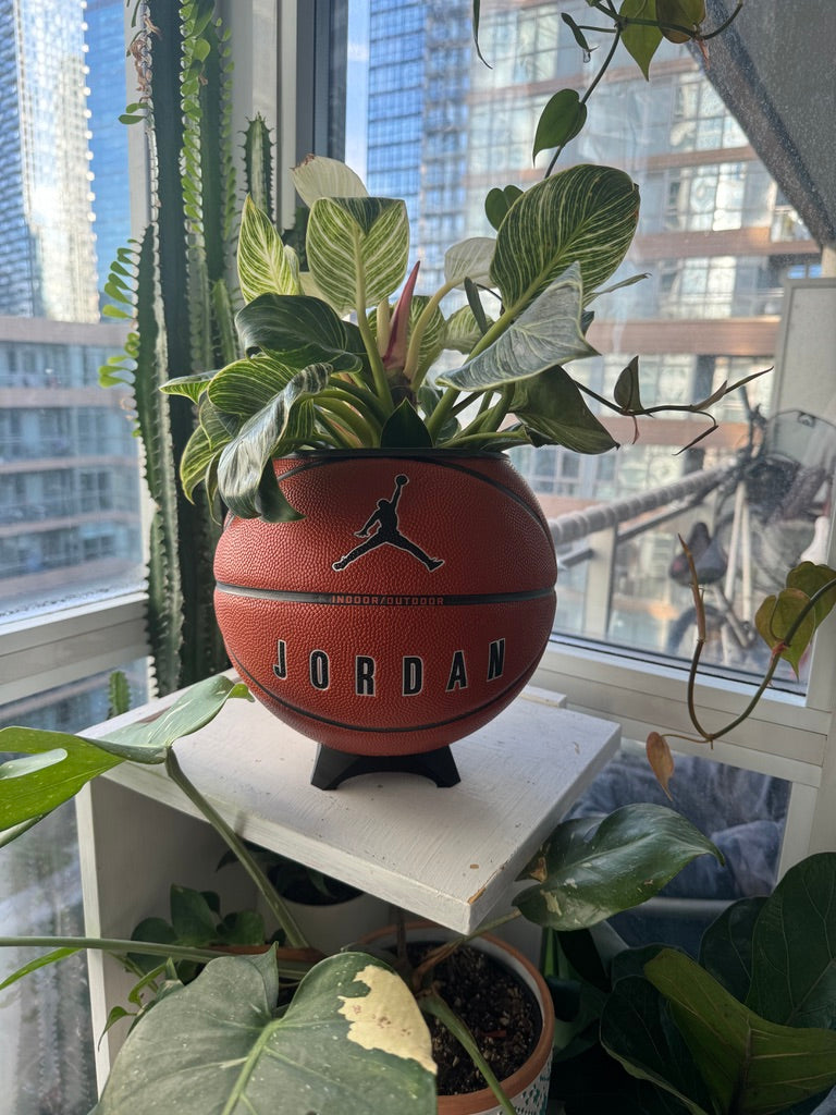 Nike Jordan Large Basketball Planter (Basic)