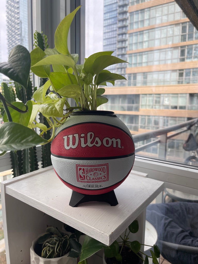 Mini Basketball Planter (Atlanta Hawks)