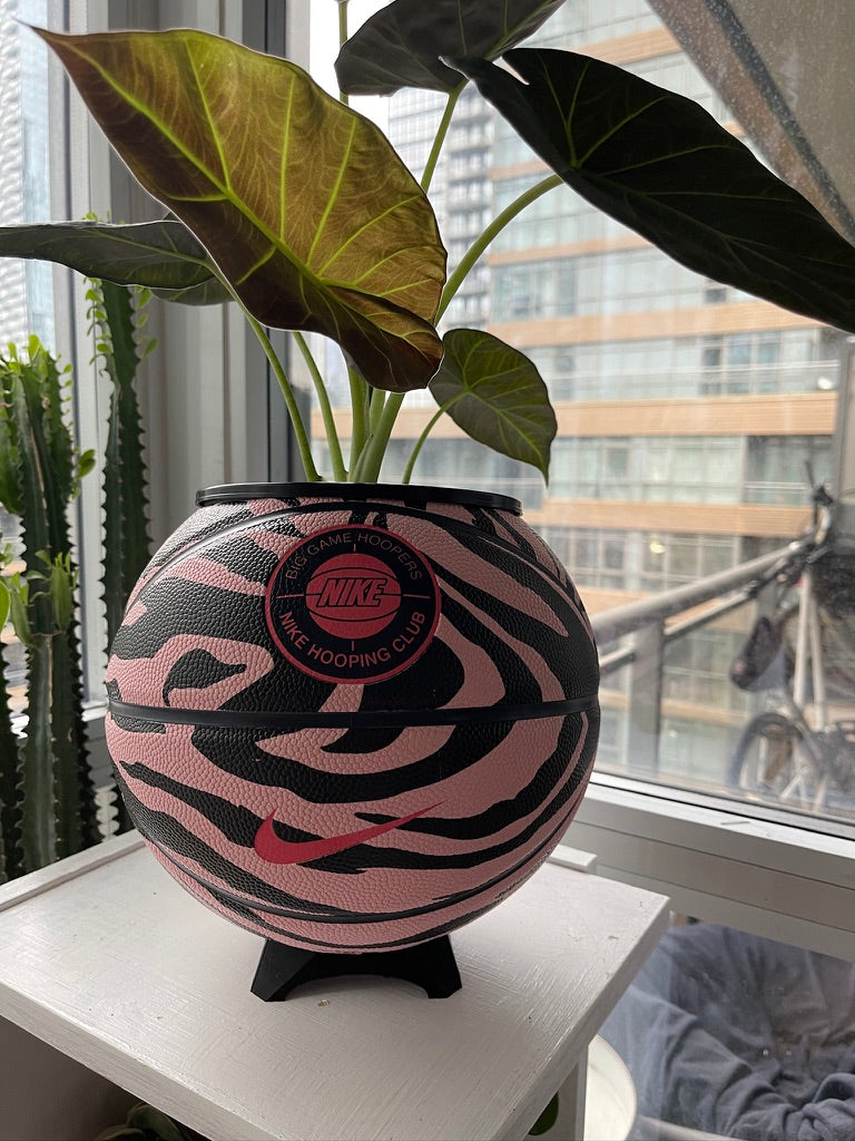 Nike Large Basketball Planter (Pink Zebra)