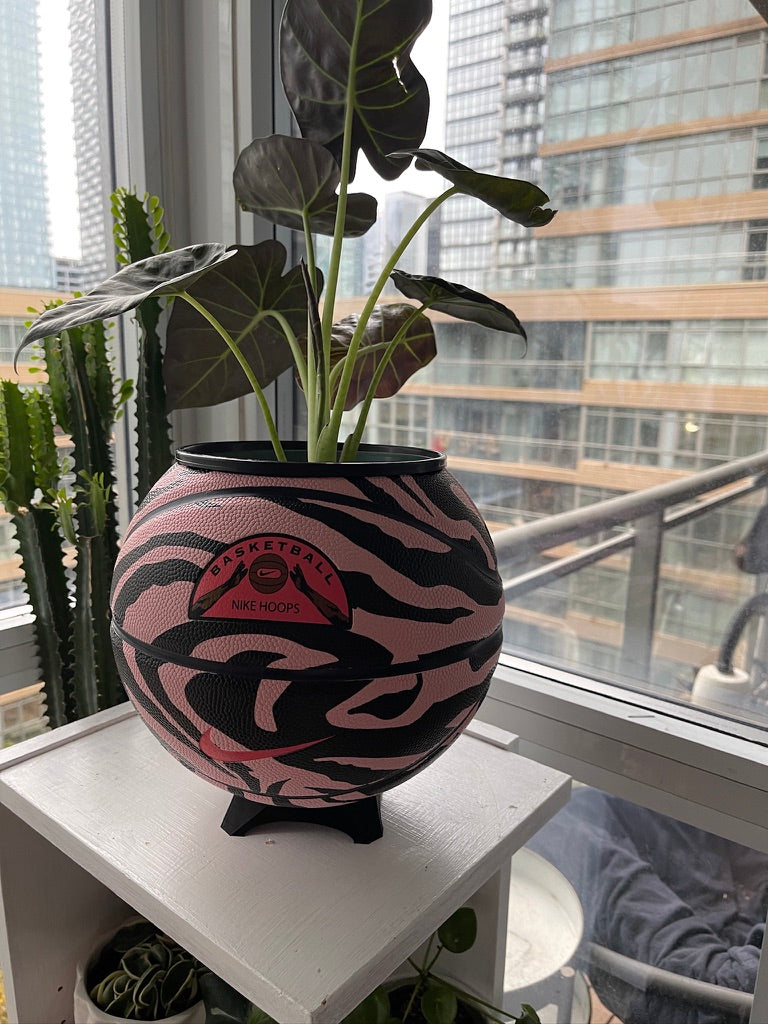 Nike Large Basketball Planter (Pink Zebra)